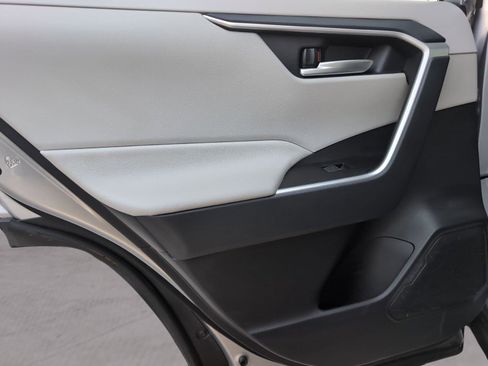 Used 2024 Toyota RAV4 XLE image 30