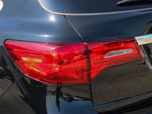 Used 2018 Acura MDX FWD image 9