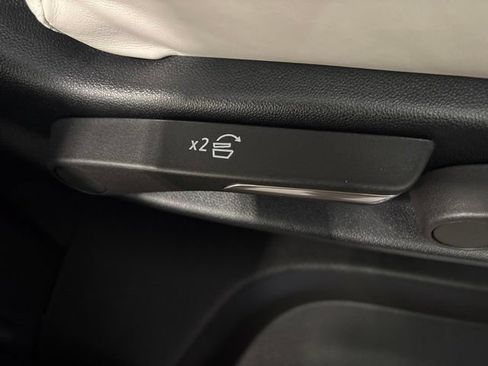 Used 2025 Cadillac Escalade V AWD/4WD image 57