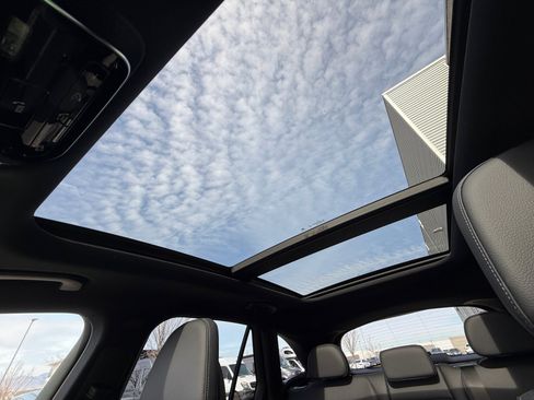 New 2026 Mercedes-Benz GLC 300 4MATIC image 33