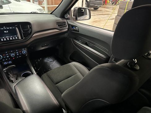 Certified 2023 Dodge Durango GT image 13