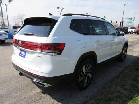 Used 2025 Volkswagen Atlas SE image 5