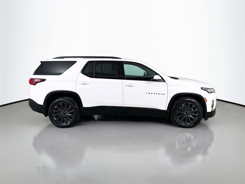 Used 2023 Chevrolet Traverse RS w/ LPO, Floor Liner Package image 10