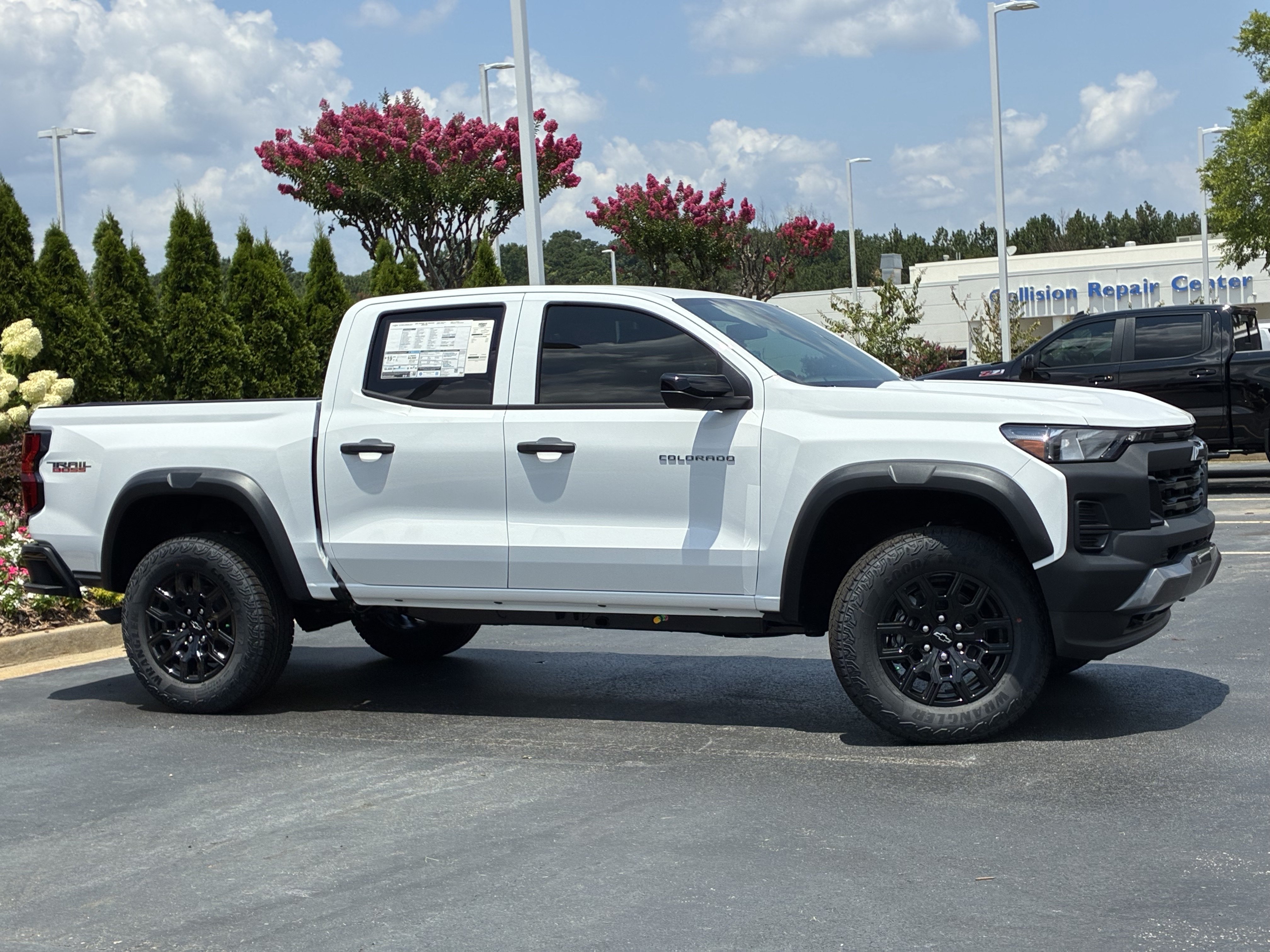 New 2026 Chevrolet Colorado Trail Boss AWD/4WD image 3