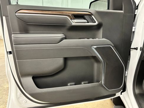 Used 2025 Chevrolet Silverado 1500 LT w/ Texas Edition Plus RWD image 19