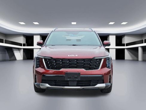 Used 2024 Kia Sorento S FWD image 8
