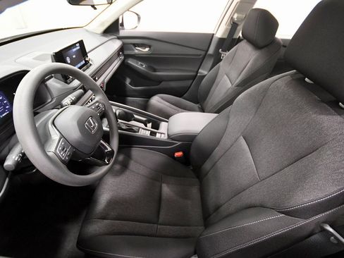 New 2025 Honda Accord SE image 11
