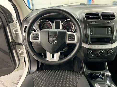 Used 2018 Dodge Journey SE w/ Popular Equipment Group image 18