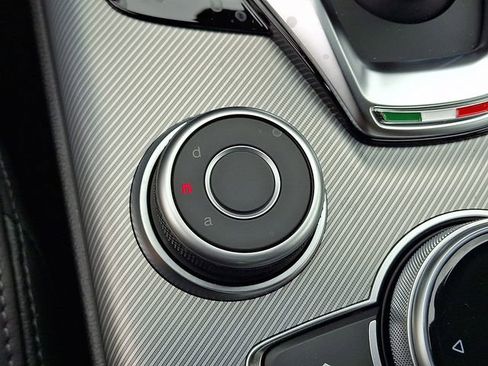 New 2026 Alfa Romeo Giulia AWD image 17