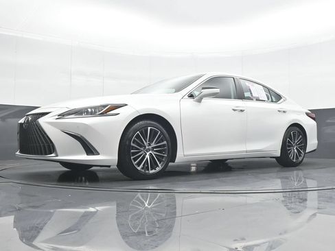 Used 2023 Lexus ES 350 w/ Premium Package FWD image 26