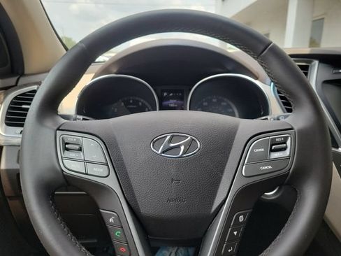Used 2017 Hyundai Santa Fe Sport FWD image 18