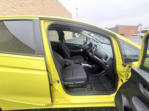 Used 2015 Honda Fit EX image 11