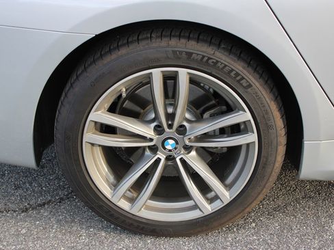 Used 2018 BMW 750i xDrive image 34