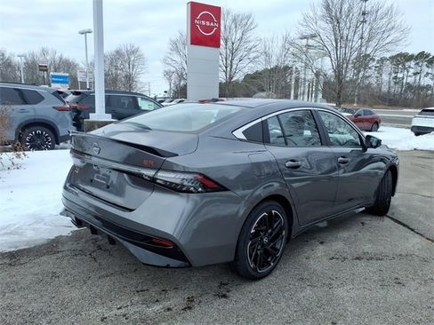 New 2026 Nissan Sentra SR image 3