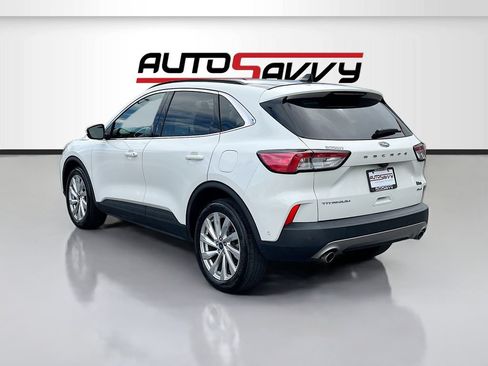 Used 2022 Ford Escape Titanium w/ Titanium Elite Package AWD/4WD image 5