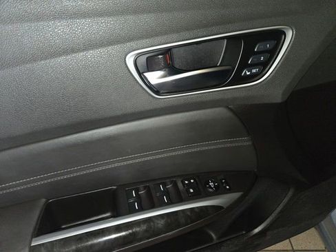 Used 2020 Acura TLX image 13