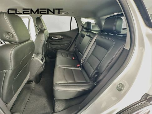 Used 2023 GMC Terrain SLT w/ Tech Package AWD/4WD image 31