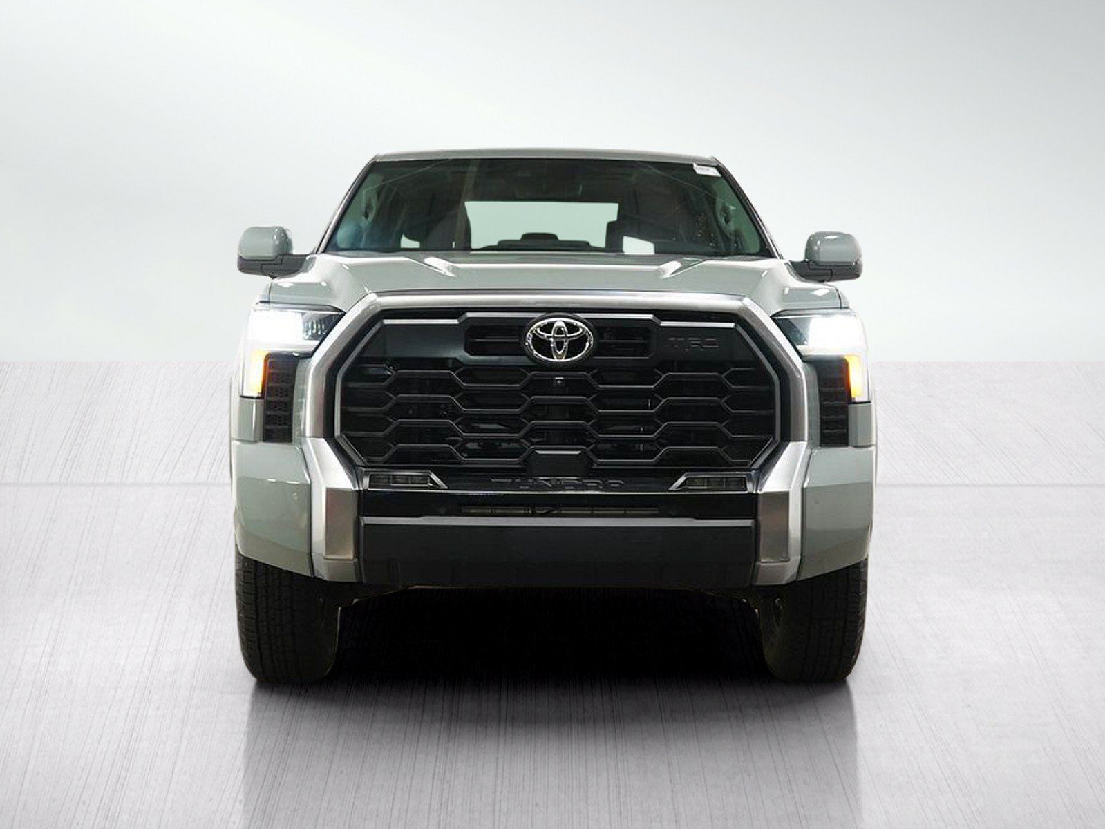 Used 2022 Toyota Tundra Limited AWD/4WD image 8
