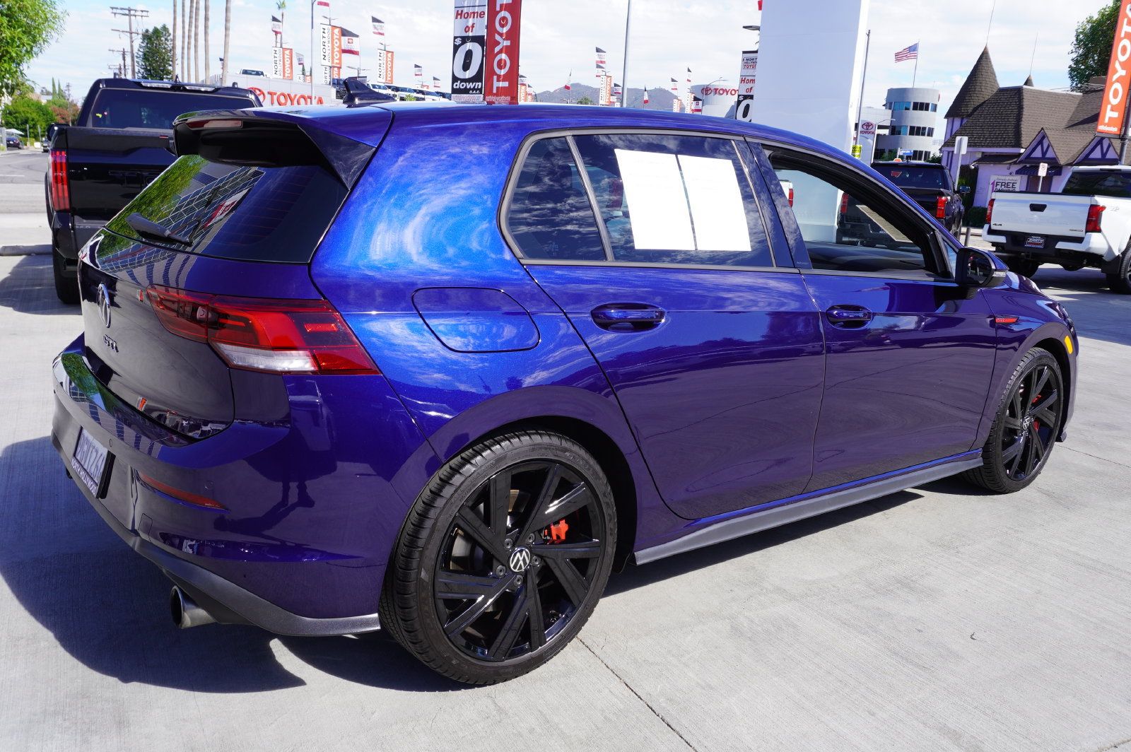 Used 2023 Volkswagen GTI SE FWD image 6