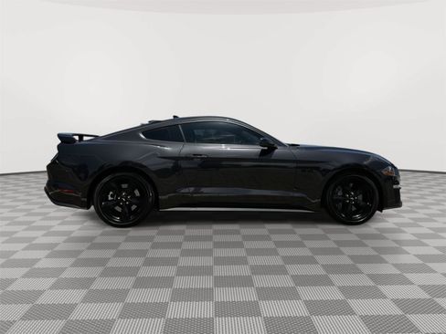 Used 2022 Ford Mustang GT Premium w/ Equipment Group 401A RWD image 7
