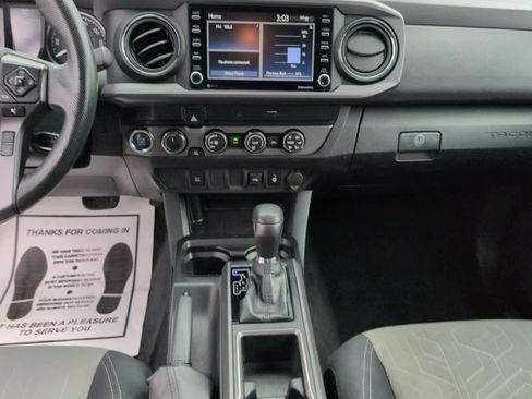 Used 2020 Toyota Tacoma TRD Sport image 15