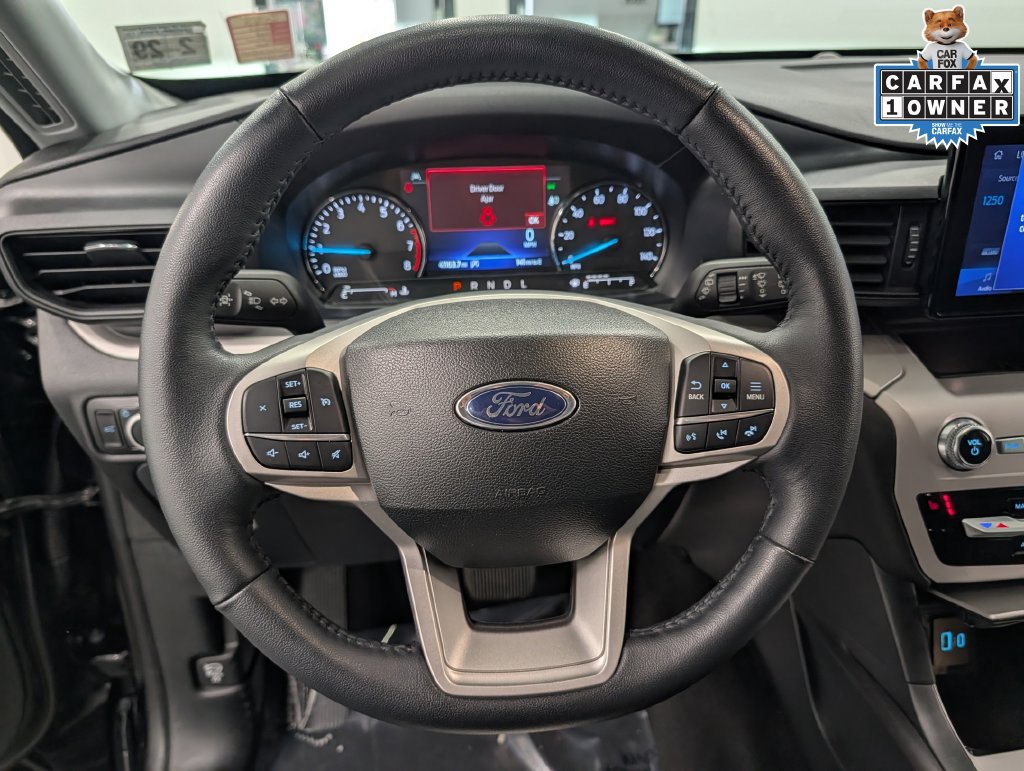 Used 2023 Ford Explorer XLT AWD/4WD image 24