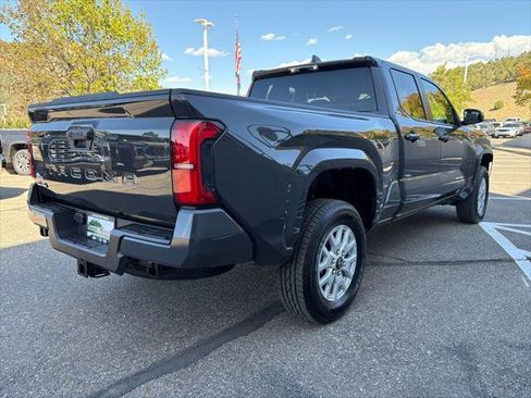 Certified 2026 Toyota Tacoma SR5 AWD/4WD image 9