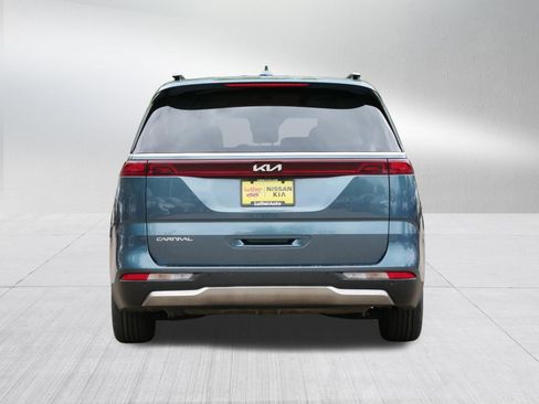 Used 2024 Kia Carnival SX FWD image 6