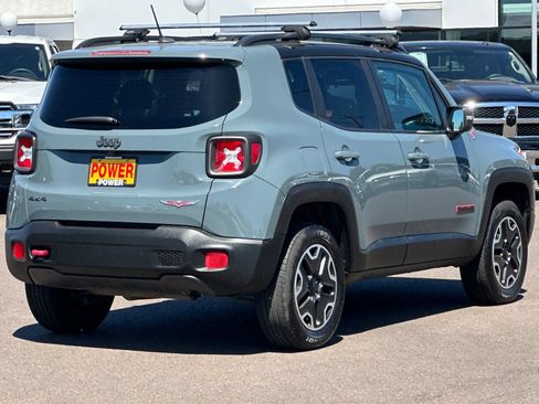Used 2016 Jeep Renegade Trailhawk AWD/4WD image 4