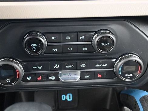 Used 2021 Ford Bronco Wildtrak image 20