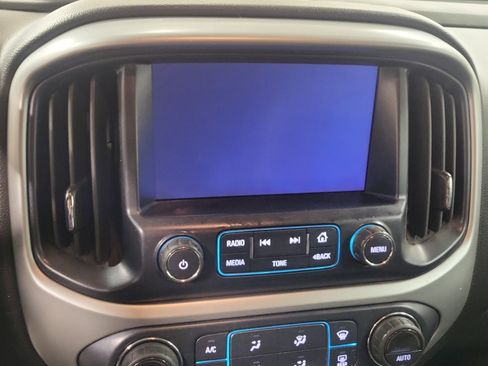 Used 2018 Chevrolet Colorado ZR2 AWD/4WD image 19