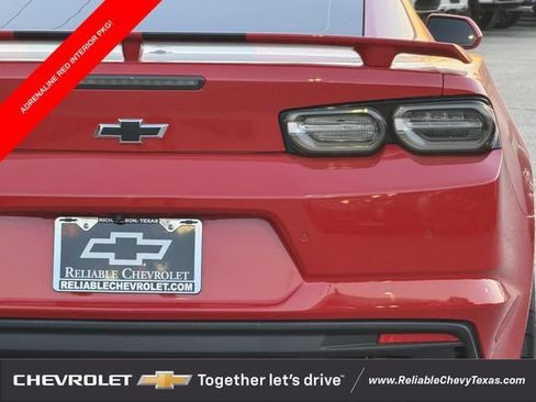 Used 2022 Chevrolet Camaro SS RWD image 8