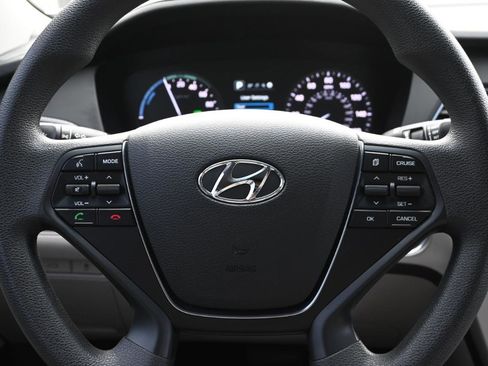 Used 2017 Hyundai Sonata SE FWD image 24