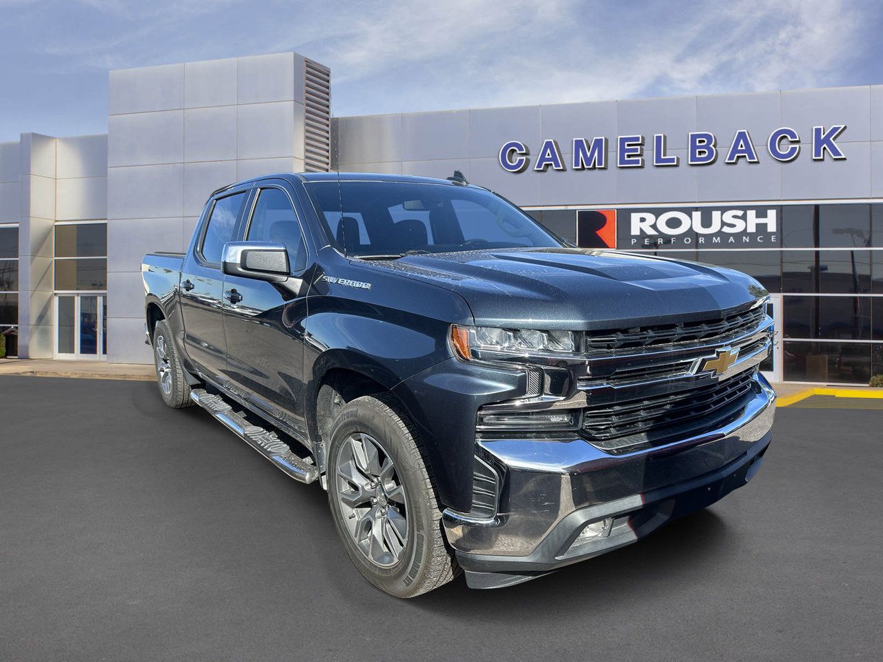 Used 2020 Chevrolet Silverado 1500 LT RWD image 3
