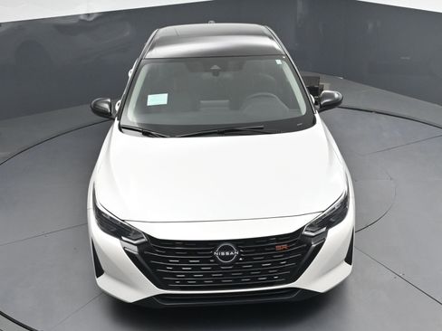 Certified 2025 Nissan Sentra SR w/ Midnight Edition image 30