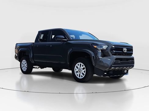 Certified 2025 Toyota Tacoma SR AWD/4WD image 3