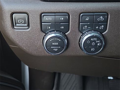 Certified 2023 GMC Sierra 1500 SLT w/ SLT Premium Package image 21