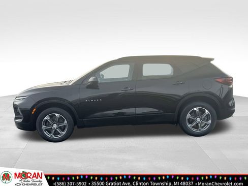 Certified 2023 Chevrolet Blazer LT w/ Convenience Package image 3