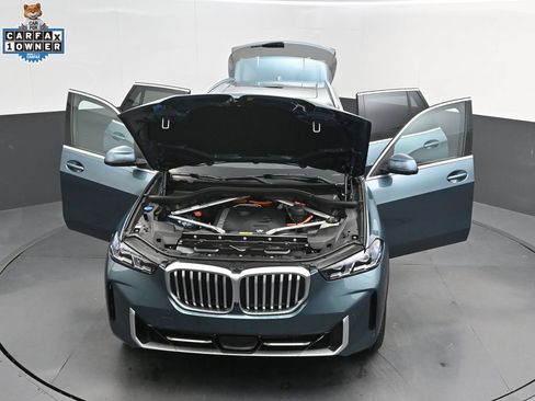Used 2024 BMW X5 xDrive50e w/ Premium Package AWD/4WD image 53