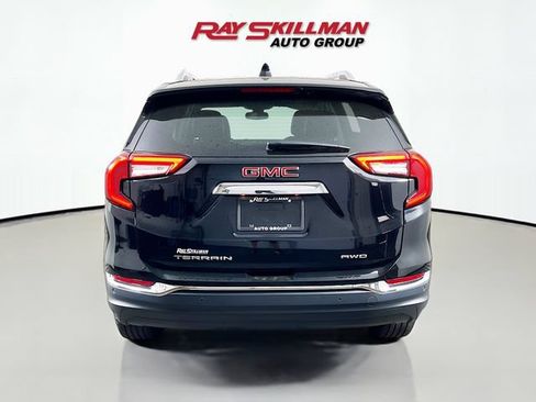 Used 2022 GMC Terrain SLT w/ Infotainment Package II AWD/4WD image 6