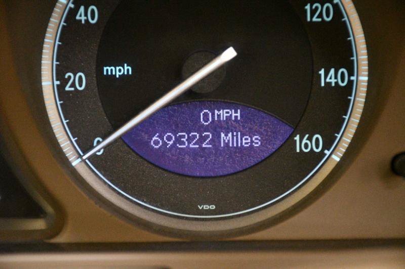 Used 2008 Mercedes-Benz SL 550 w/ P1 Pkg image 37