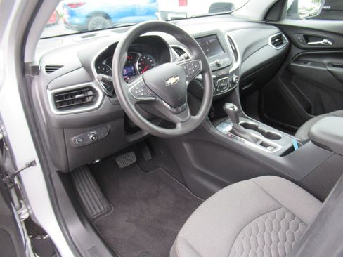Used 2020 Chevrolet Equinox LT FWD image 15