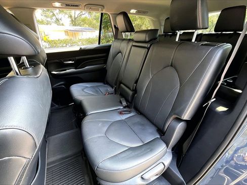 Used 2024 Toyota Grand Highlander Limited image 19