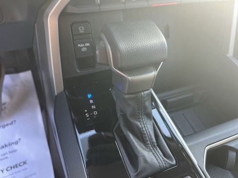 Used 2022 Toyota Tundra SR5 w/ SR5 Convenience Package image 26