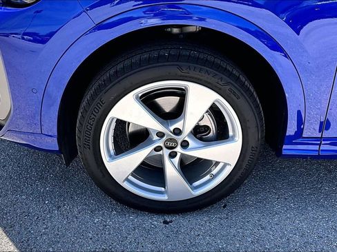 Certified 2025 Audi Q5 Premium Plus w/ Premium Plus AWD/4WD image 13