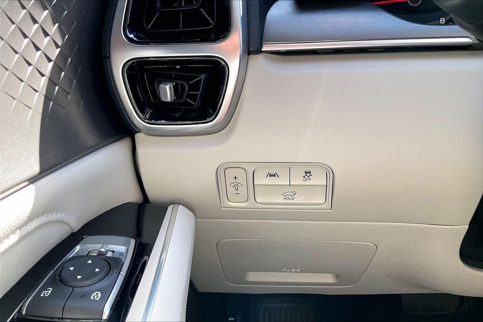 Used 2022 Kia Sorento SX FWD image 33