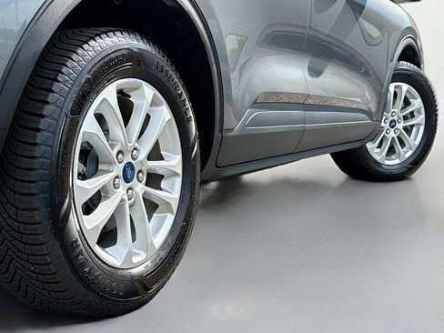 Used 2022 Ford Escape SE AWD/4WD image 16