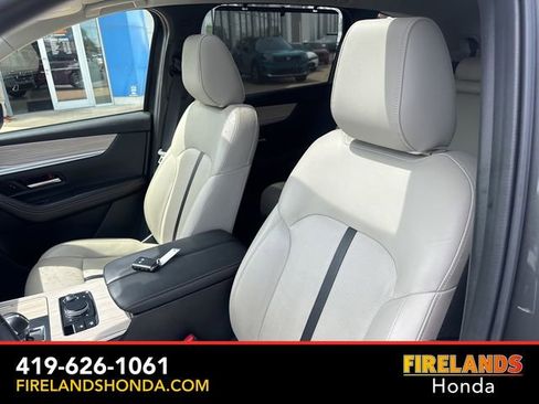 Used 2024 MAZDA CX-90 3.3 Turbo w/ Preferred Package AWD/4WD image 13