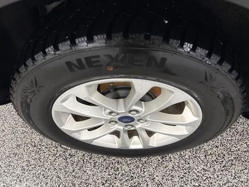 Used 2020 Ford Escape SE image 26