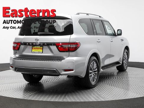 Used 2022 Nissan Armada SV w/ SV Appearance Package image 5